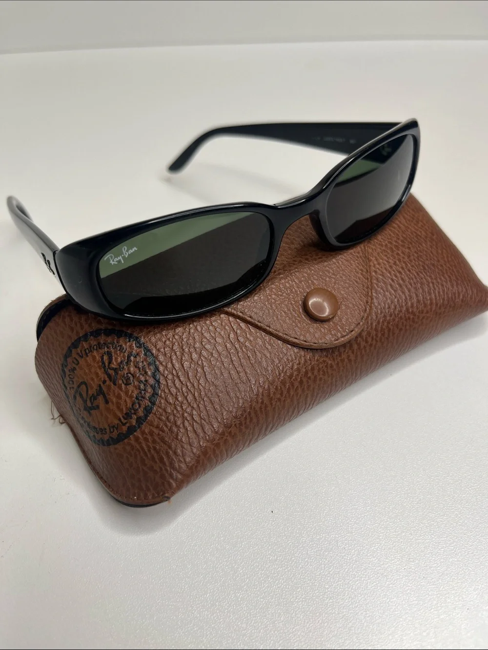 Ray-Ban Women's Black Oval Sunglasses with Green Lenses